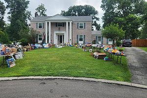 Everything must go yard sale!!!!!!
