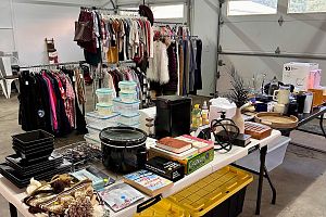 Multi family garage sale-tons of Lululemon