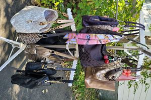 BEST GARAGE SALE