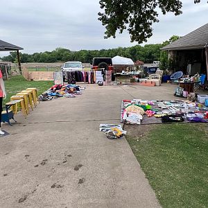 Yard sale photo in Red Oak, TX