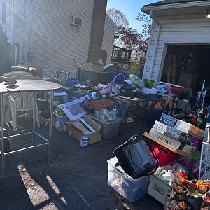 Yard sale photo in Newington, CT