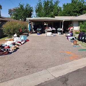 Yard sale photo in Phoenix, AZ