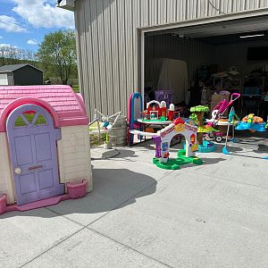 Yard sale photo in Wadsworth, OH