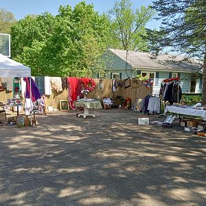 Yard sale photo in Uniontown, OH