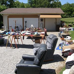Yard sale photo in Loudon, TN