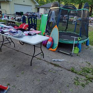 Yard sale photo in Kansas City, MO