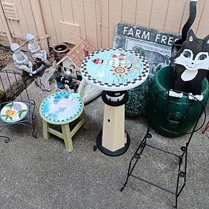 Yard sale photo in Troutdale, OR