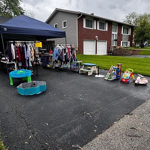 Yard sale photo in Woodridge, IL