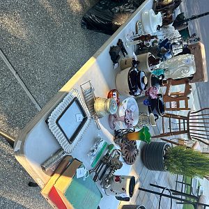 Yard sale photo in Dixon, CA
