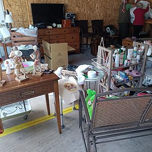 Yard sale photo in Happy Valley, OR