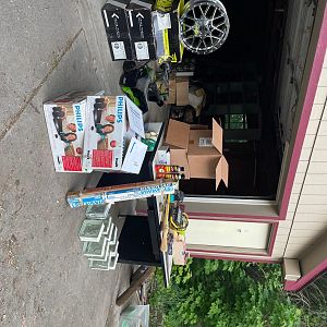 Yard sale photo in New Hudson, MI