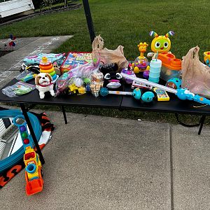 Yard sale photo in Liberty Township, OH