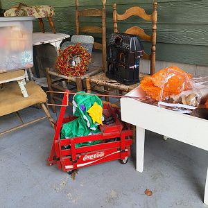 Yard sale photo in Mount Dora, FL