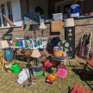 Yard sale photo in Pittsburgh, PA