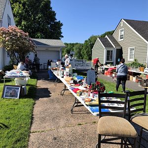Yard sale photo in East Hartford, CT