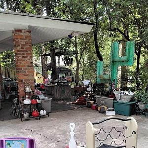 Yard sale photo in Atlanta, GA