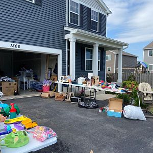 Yard sale photo in Pingree Grove, IL