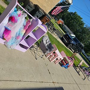 Yard sale photo in Monroe, MI