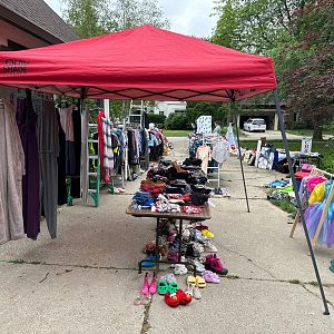 Yard sale photo in Rockford, IL