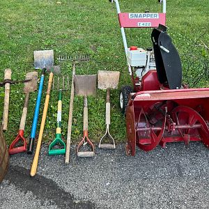 Yard sale photo in Leavenworth, KS