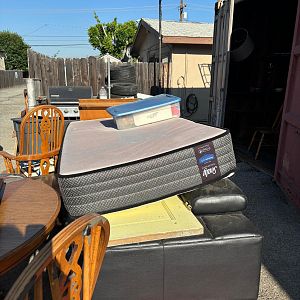 Yard sale photo in San Dimas, CA