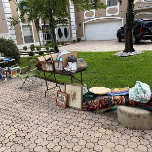 Yard sale photo in Orlando, FL