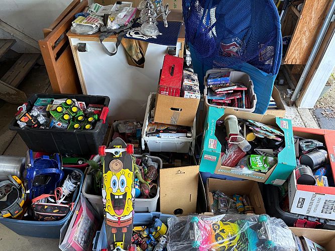Multi-Family Subdivision Garage Sale - Hodges Green II, Fishers Glen Sub cover