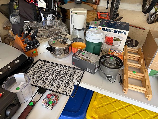 Multi-Family Subdivision Garage Sale - Hodges Green II, Fishers Glen Sub photo