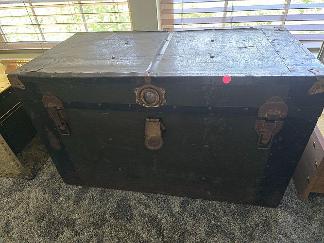 Moving sale- Tons of vintage items photo