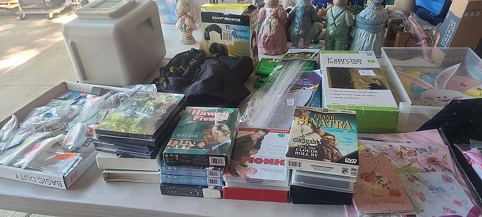 Large Multi-Family Garage Sale photo