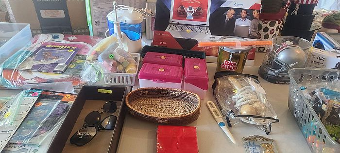 Large Multi-Family Garage Sale photo