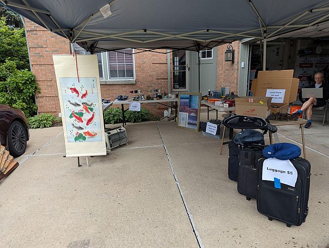 Woodlands South Condos Garage Sales photo