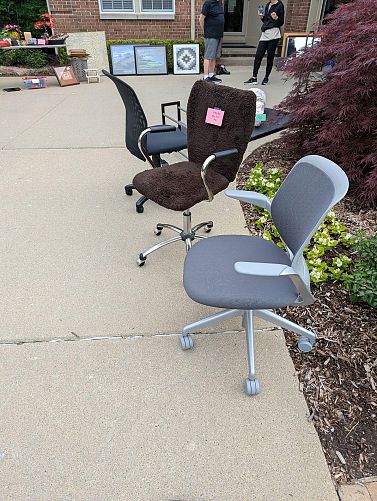 Woodlands South Condos Garage Sales photo
