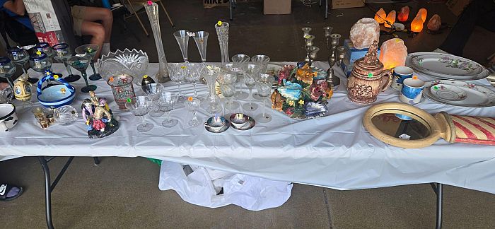 🚨 THIS WEEKEND ONLY – MASSIVE MULTI-GENERATION GARAGE SALE! EVERYTHING MUST GO!