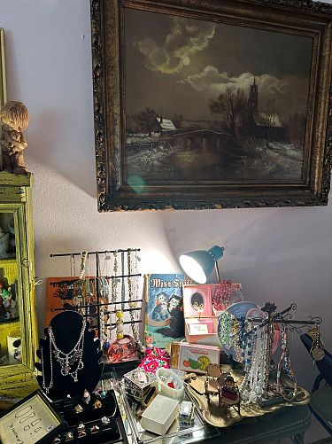 Sacramento Time Capsule Estate Sale at 8354 Marina Greens Way photo