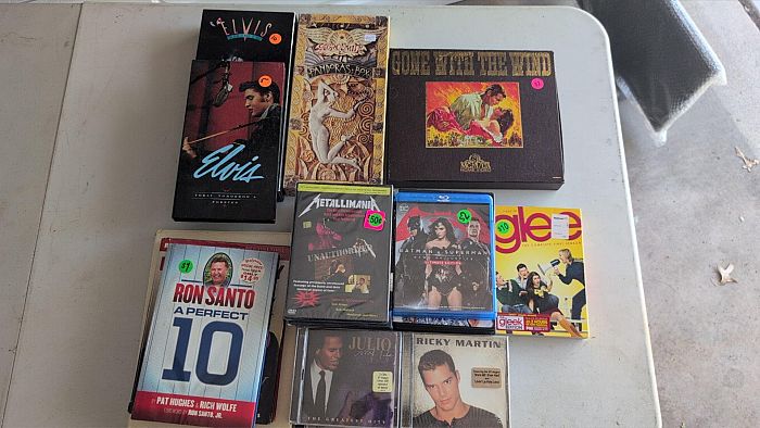 🚨🚨Garage Sale- Sports cards & More photo