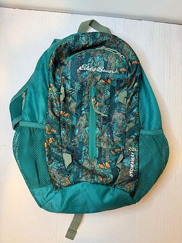 HUGE GARAGE SALE π₯ LARGE CLOTHING BLOWOUT!! photo