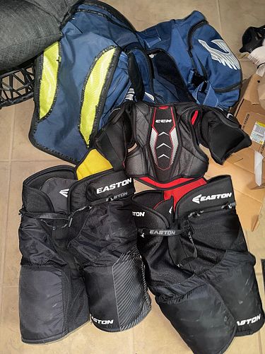 HUGE GARAGE SALE π₯ LARGE CLOTHING BLOWOUT!! photo