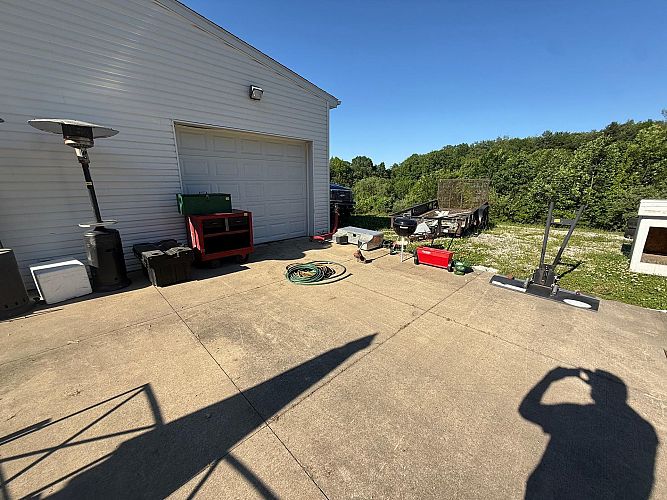 π¨ HUGE MULTI-FAMILY GARAGE SALE π¨ photo