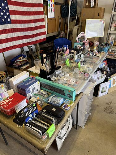 Huge Multifamily Garage Sale photo