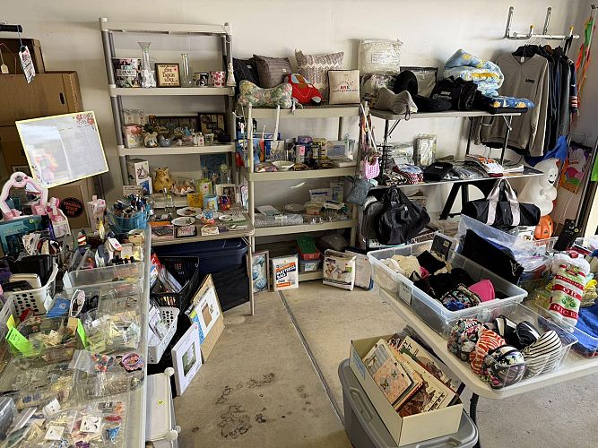 Huge Multifamily Garage Sale photo