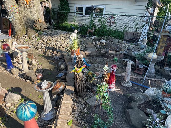 Outdoor Garden and Collectibles Sale photo