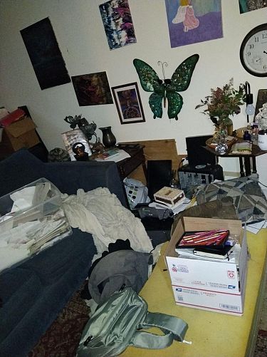 HUGE multifamily yard sale!!!! photo