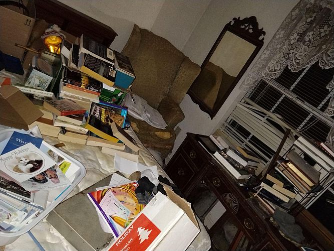 HUGE multifamily yard sale!!!! photo