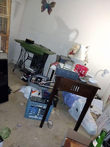 HUGE multifamily yard sale!!!! photo