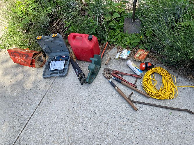 MEGA Size Garage Sale photo