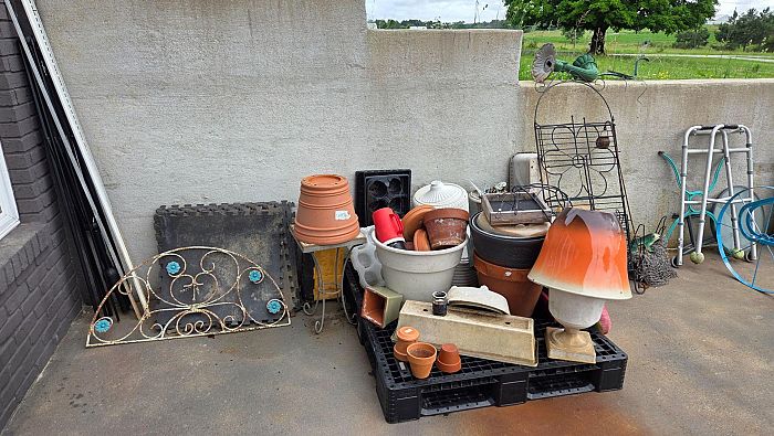 Garage sale photo