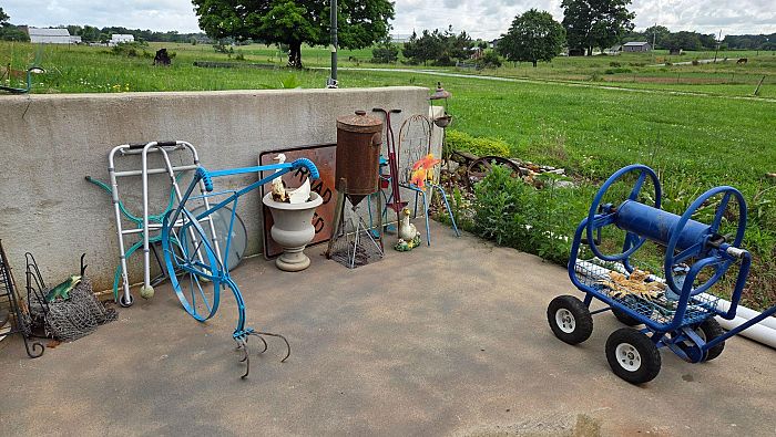 Garage sale photo