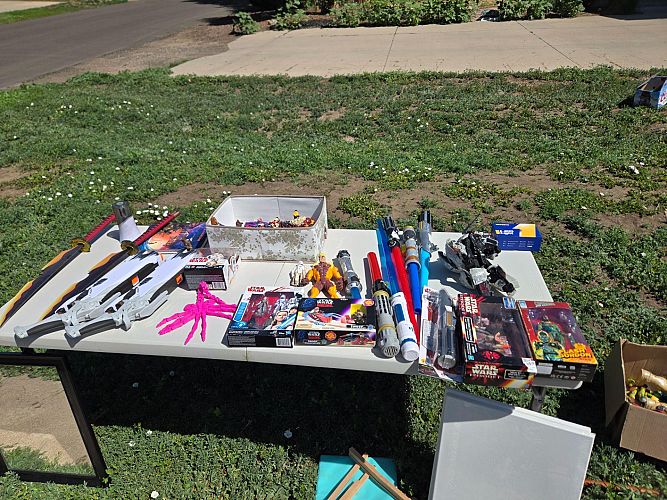 🚨 EPIC YARD SALE – DEALS YOU ACTUALLY WANT 🚨 (Denver) photo