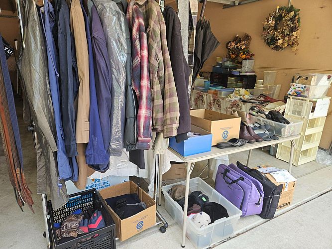 Garage sale/fundraiser for Korean War vet photo